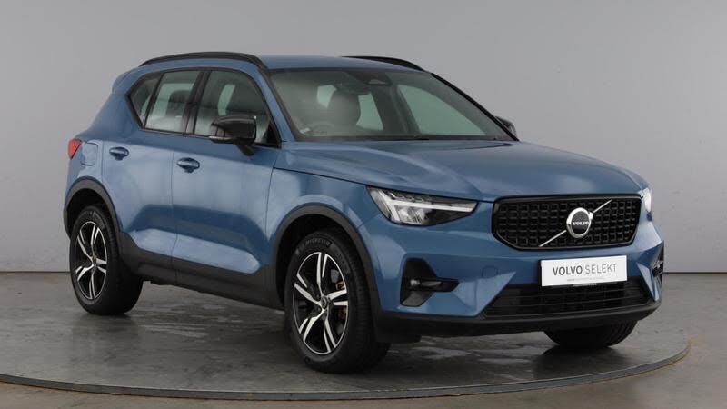 2022 Volvo XC40 2.0 B3 Plus