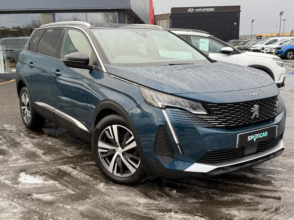2022 Peugeot 5008 SUV 1.5 BlueHDi Allure Premium+