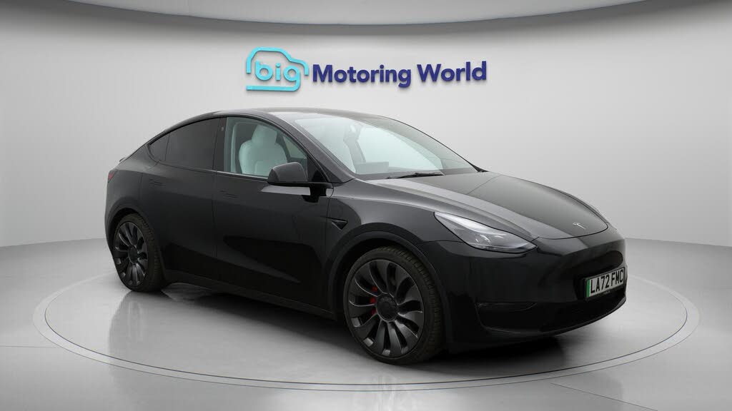 2022 Tesla Model Y E Performance