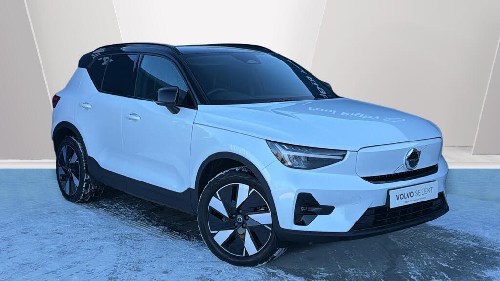 2025 Volvo EX40 E Twin Plus