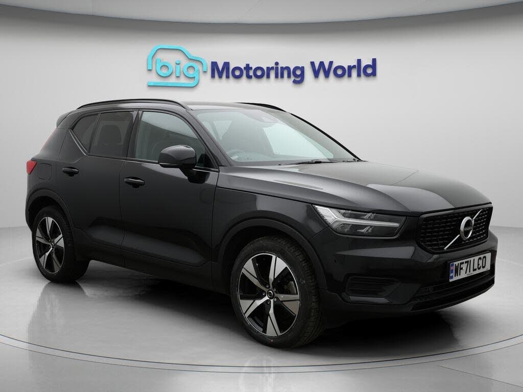 2021 Volvo XC40 1.5 T4 R-Design (208bhp)