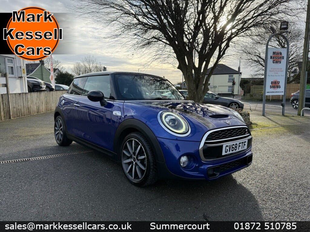 2018 MINI Mini 2.0 Cooper S Series II (JCW Chili)(s/s) Hatchback 3d Sport Auto