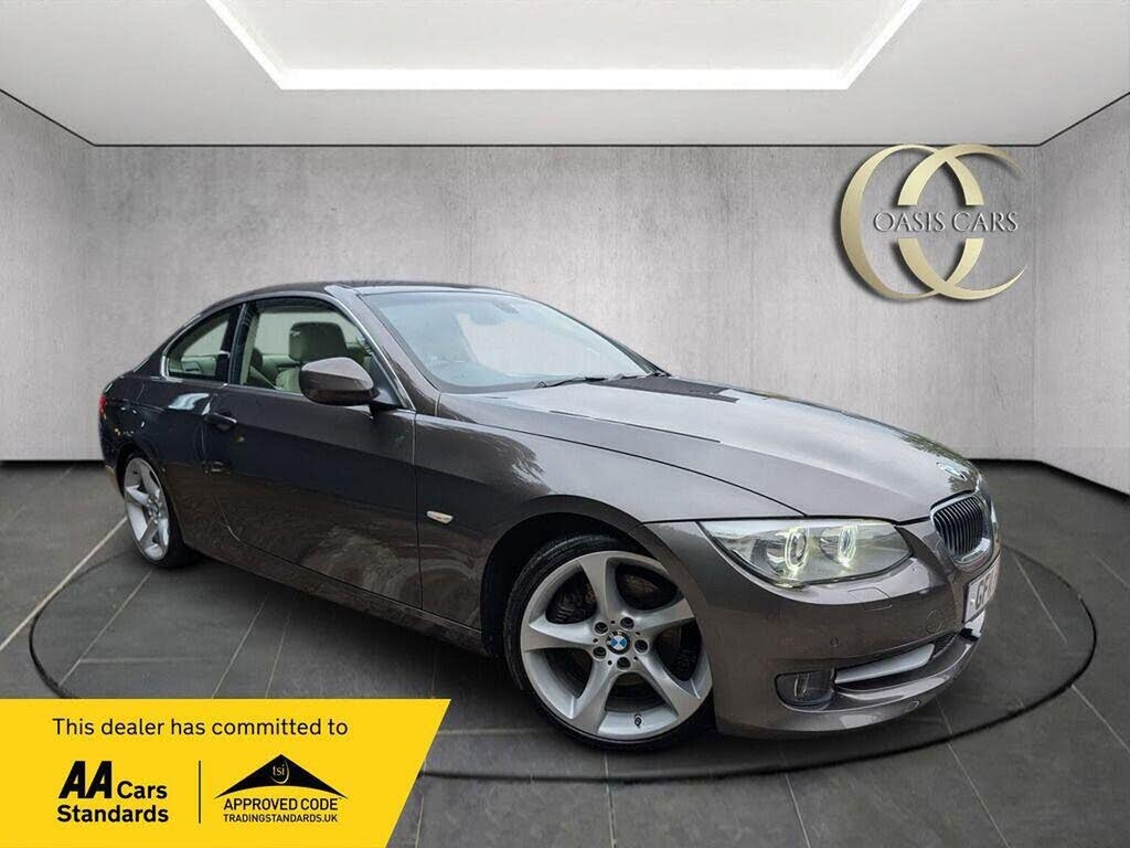 2011 BMW 3 Series 3.0 325i SE Coupe 2d