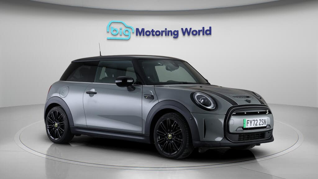 2022 MINI Mini E Cooper S 3)