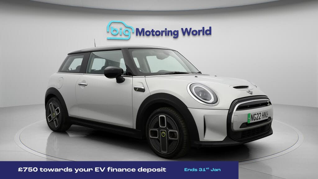 2022 MINI Mini E Cooper S 1)