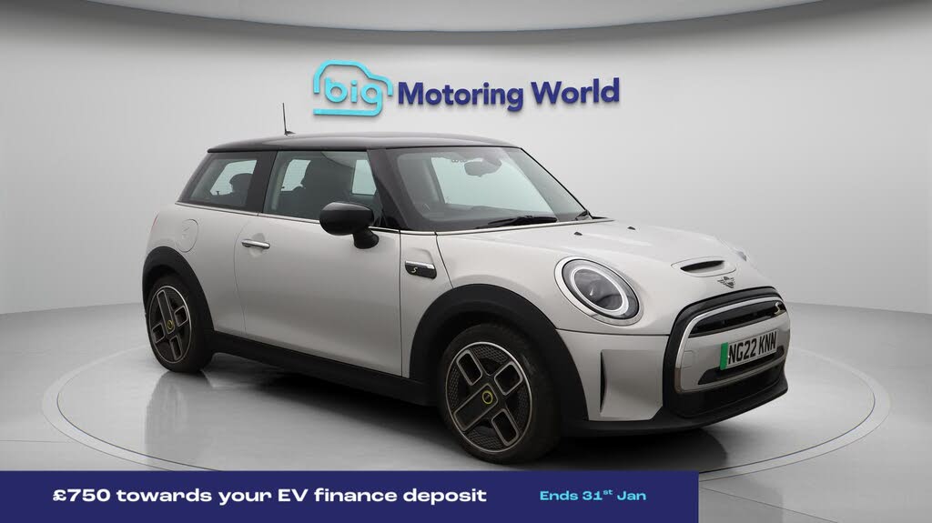 2022 MINI Mini E Cooper S 1)