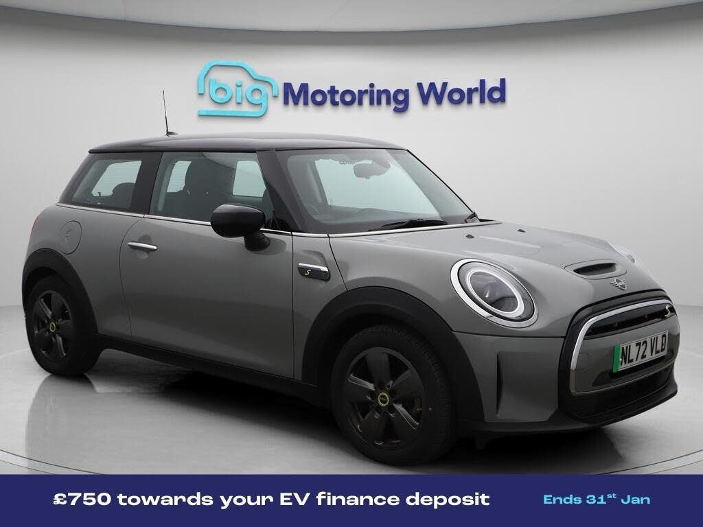 2022 MINI Mini E Cooper S 1)