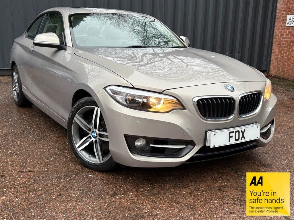 2014 BMW 2 Series 2.0 220i Sport Coupe 2d