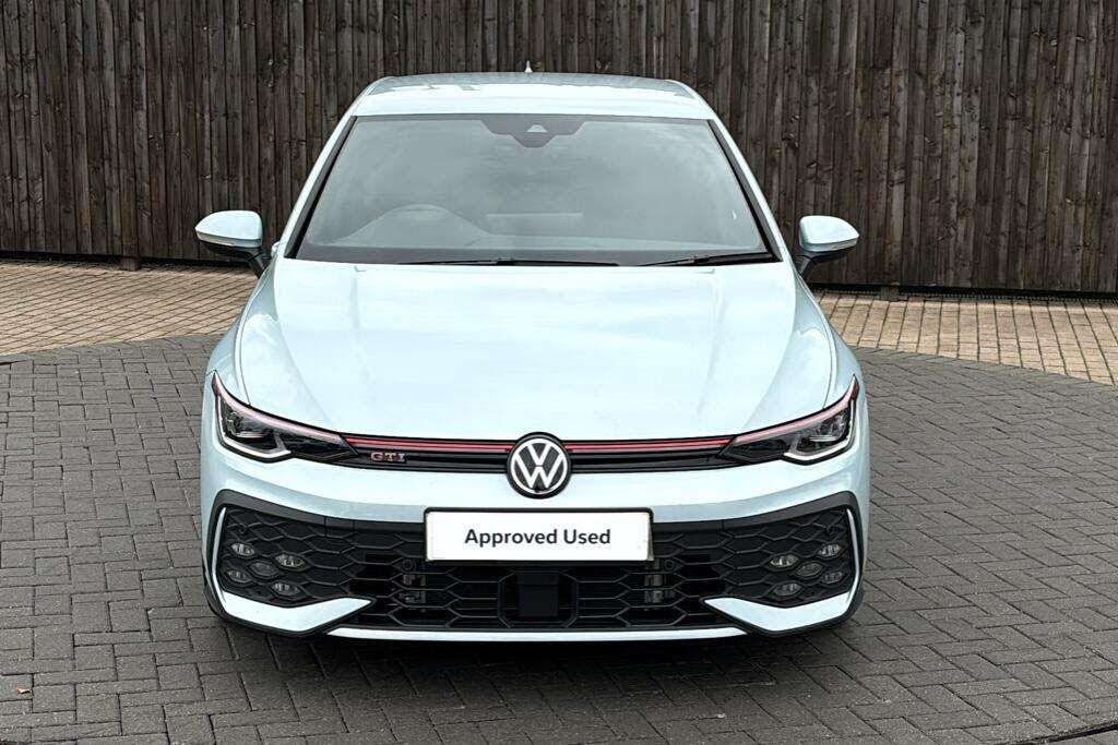 2025 Volkswagen Golf 2.0 TSI GTI