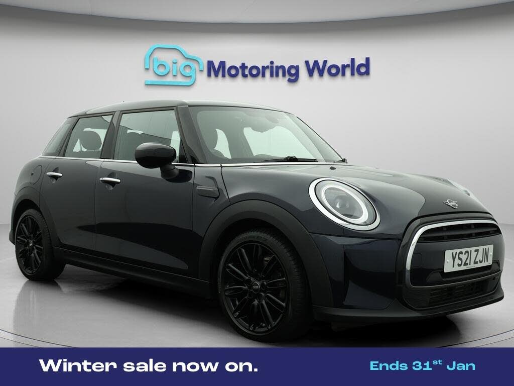 2021 MINI Mini 1.5 Cooper Exclusive Hatchback 5d Auto