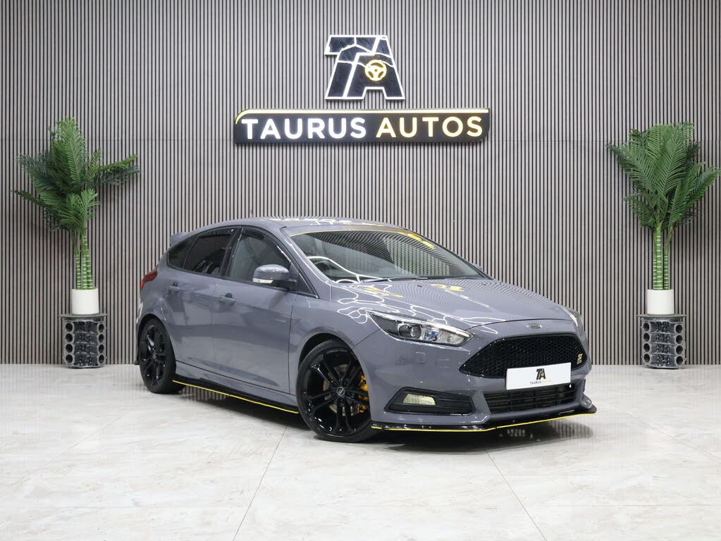 2016 Ford Focus 2.0T ST3 Hatchback