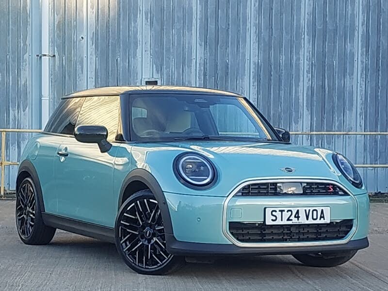 2024 MINI Mini 2.0 Cooper S Exclusive (201bhp) Hatchback 3d Auto