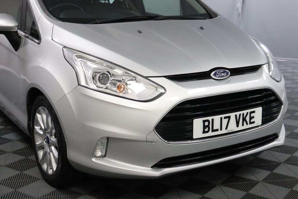 Silver 2017 Ford B-Max Hatchback Front-wheel drive Manual