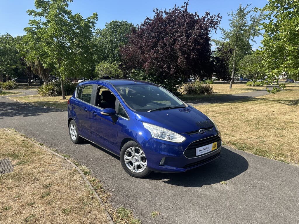 Blue 2015 Ford B-Max Hatchback Front-wheel drive Automatic