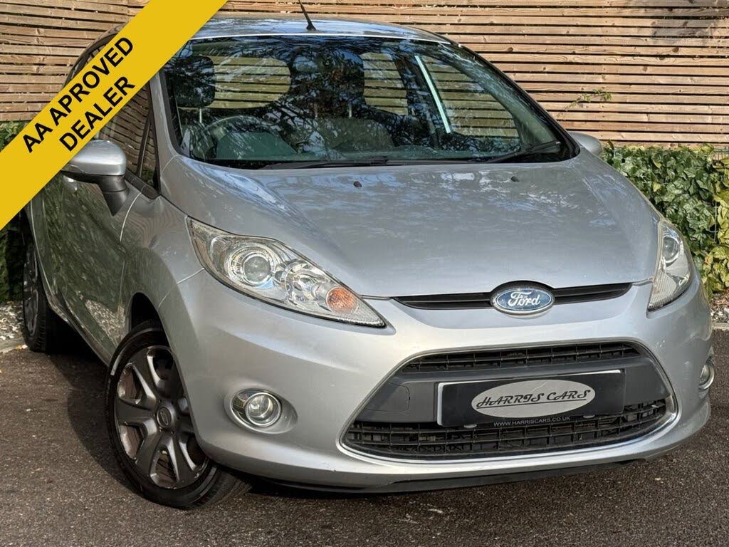 Silver 2011 Ford Fiesta Hatchback Front-wheel drive Manual