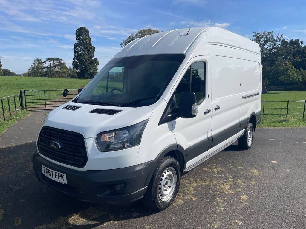 White 2017 Ford Transit Van Front-wheel drive Manual