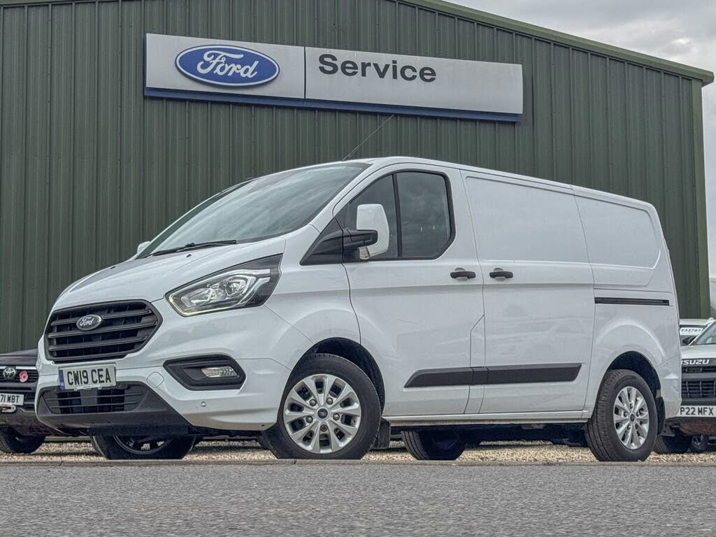 White 2019 Ford Transit Custom Van Front-wheel drive Manual