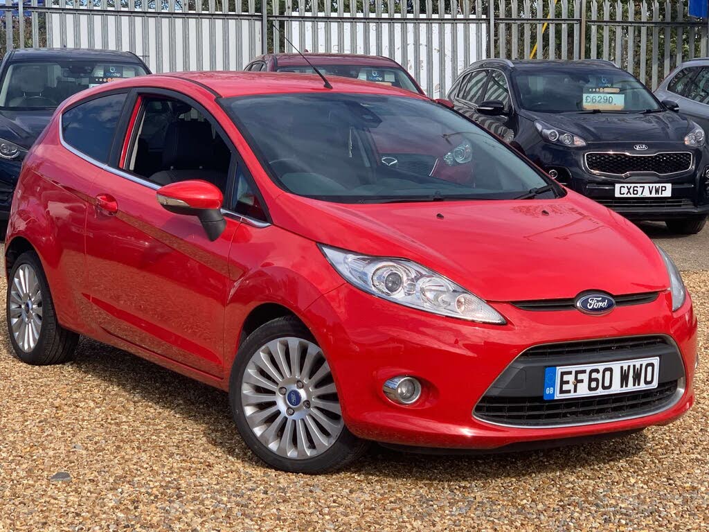 Red 2011 Ford Fiesta Hatchback Front-wheel drive Manual
