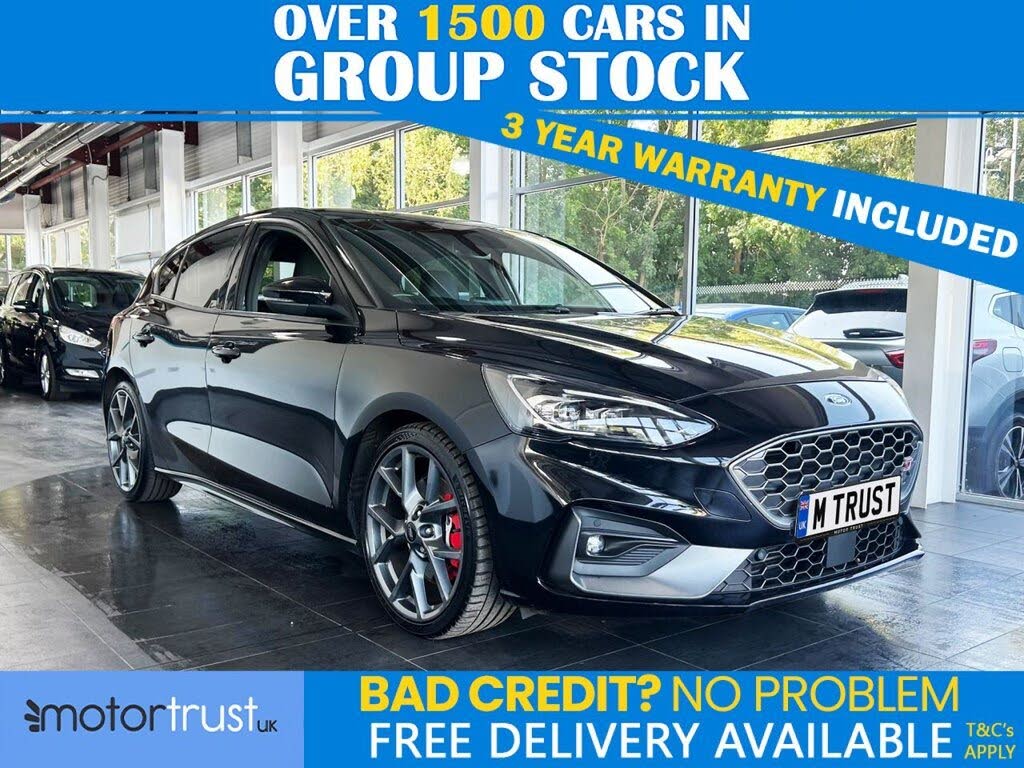 Black 2020 Ford Focus Estate Front-wheel drive Manual