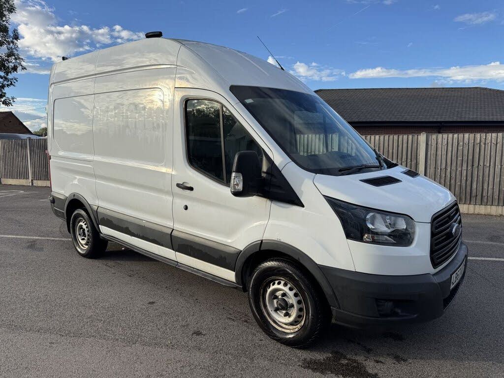 White 2018 Ford Transit Van Front-wheel drive Manual