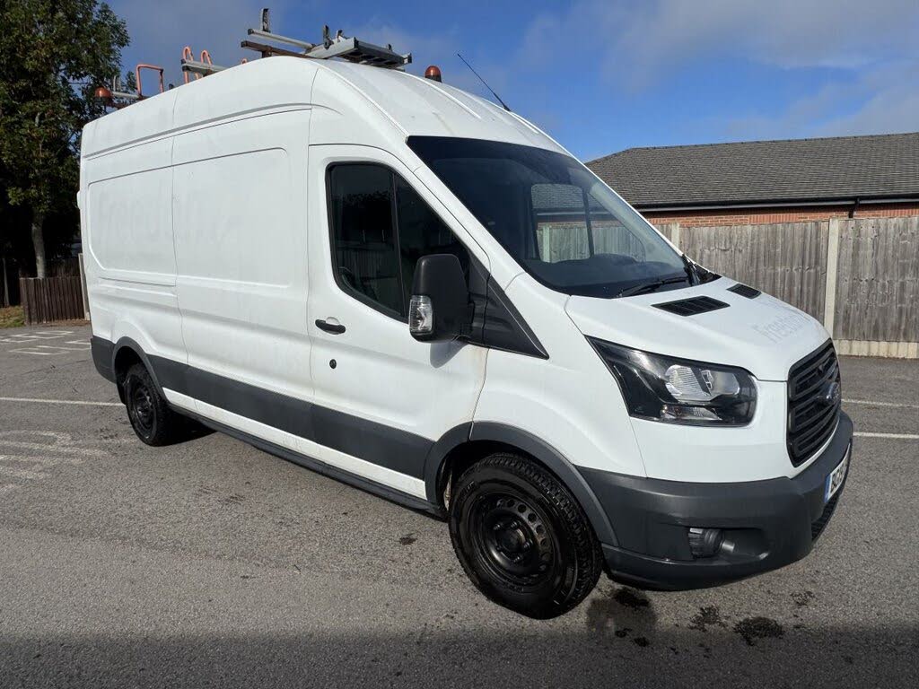 White 2019 Ford Transit Van Front-wheel drive Manual