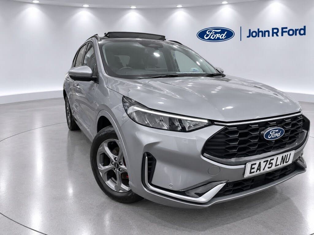 Silver 2025 Ford Kuga SUV/Crossover Front-wheel drive Automatic